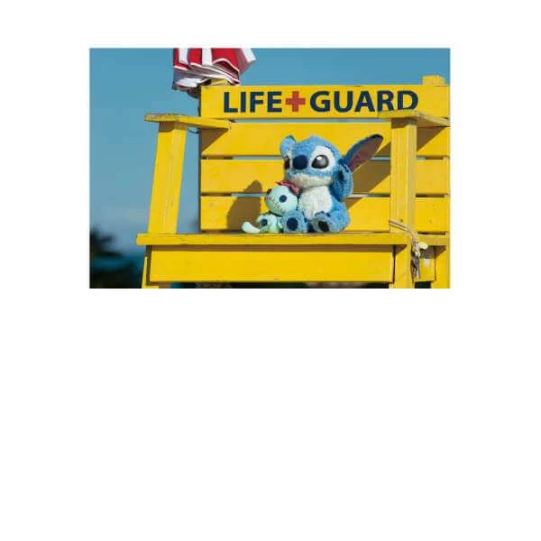 Disney Lilo And Stitch Life Guard Men's T-Shirt - White 4 Disney Lilo And Stitch Life Guard Men's T-Shirt - White - Image 2